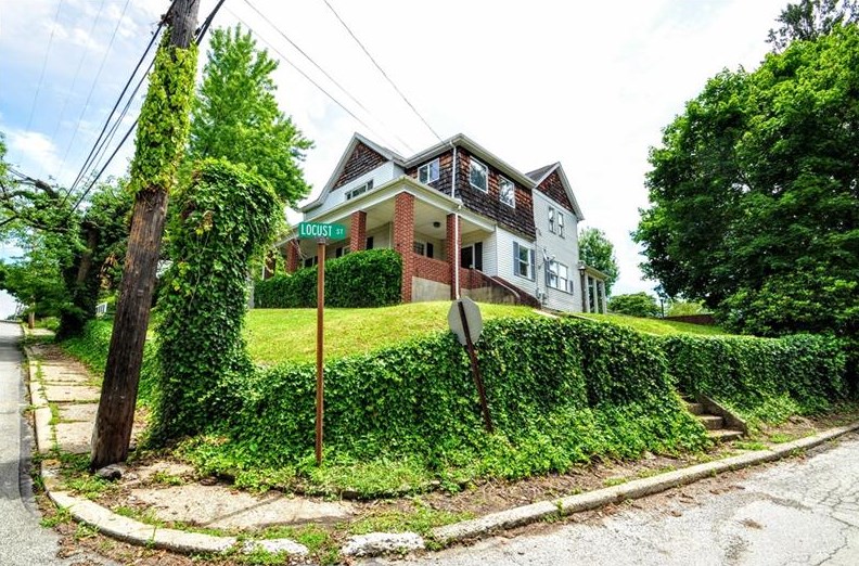 144 Connellsville St, Fayette City, PA 15438