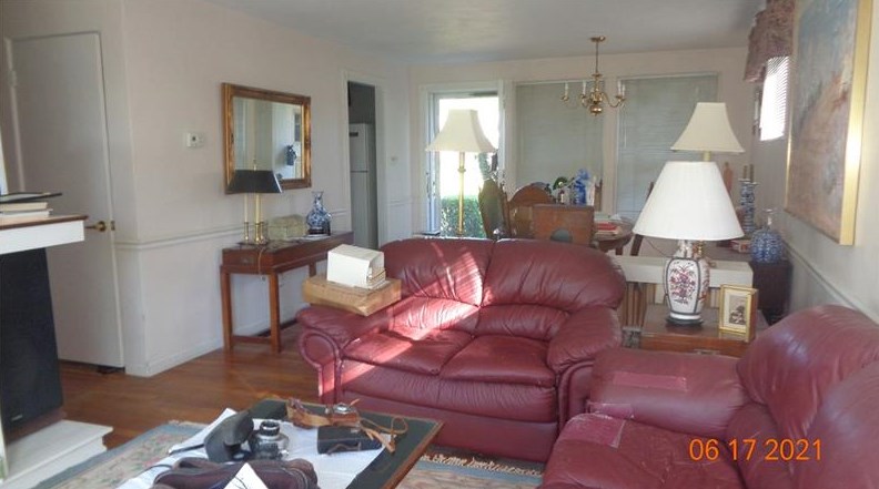 175 Woodridge Dr, Collier Township PA  15106-1311 exterior