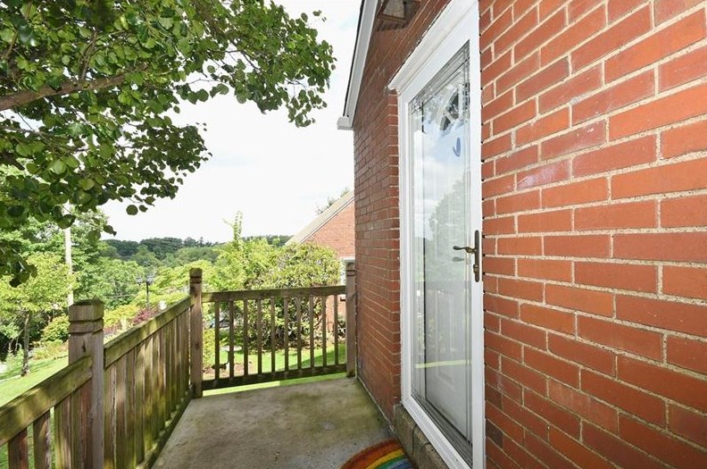 923 Lindberg Ave, Whitaker, PA 15120