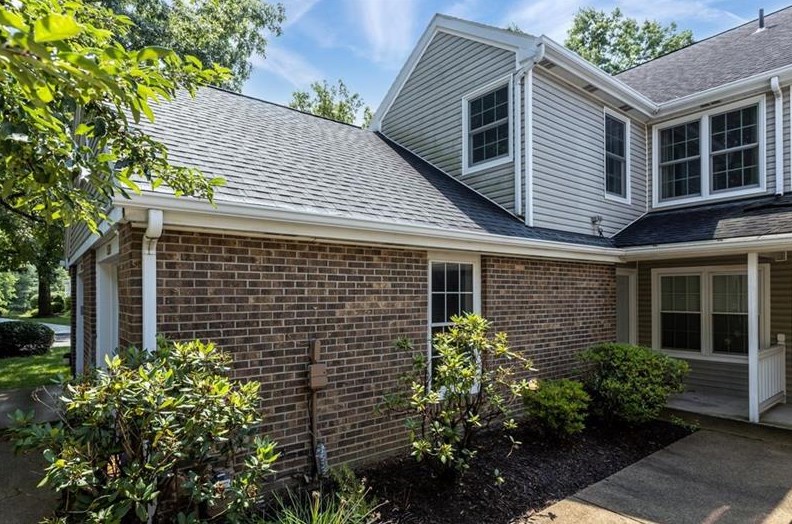 1528 Merion Ln, Oakmont, PA 15139