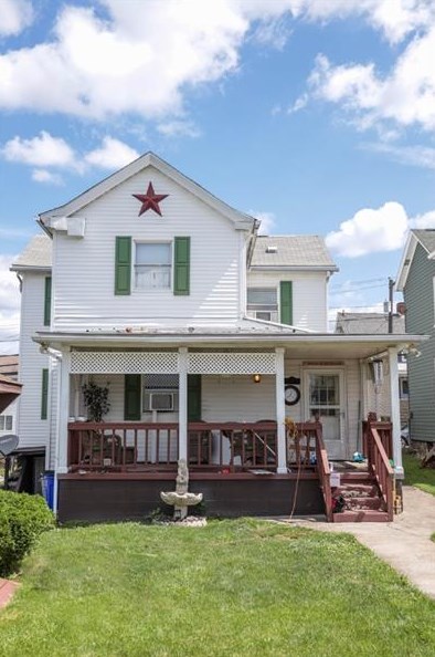 206 E Main St, Mount Pleasant, PA 15666