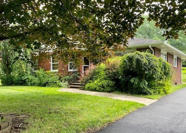 145 College Ave, Greenville, PA 16125