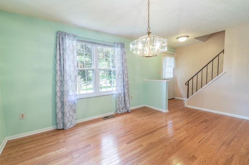 3064 E Bardonner Rd, Gibsonia, PA 15044