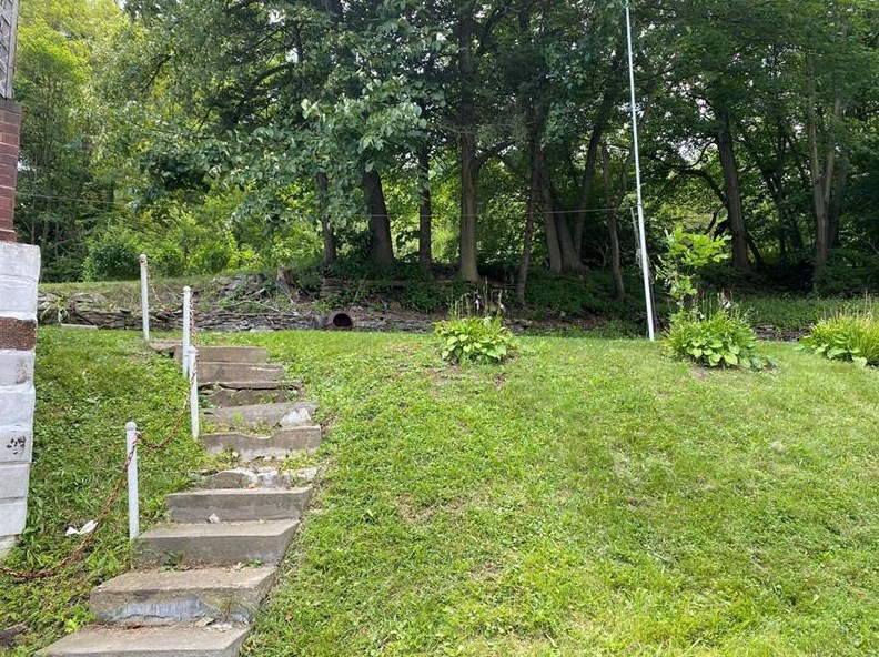 1064 Yutes Run Rd, Harwick, PA 15049