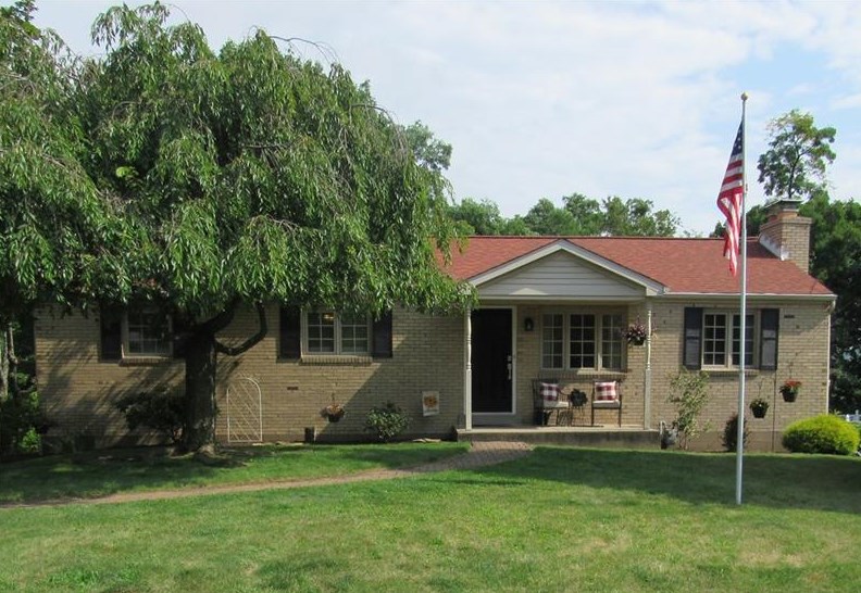 118 Crest Ln, Glenshaw, PA 15116