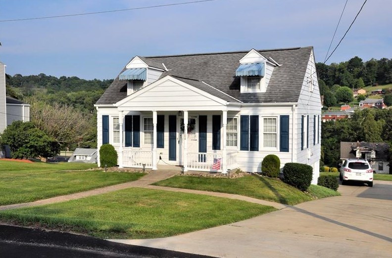 1304 Gabby Ave, Washington, PA 15301-5920
