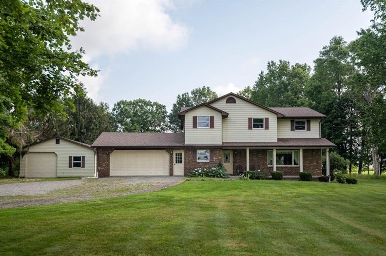 4905 Sample Rd, Hermitage, PA 16148