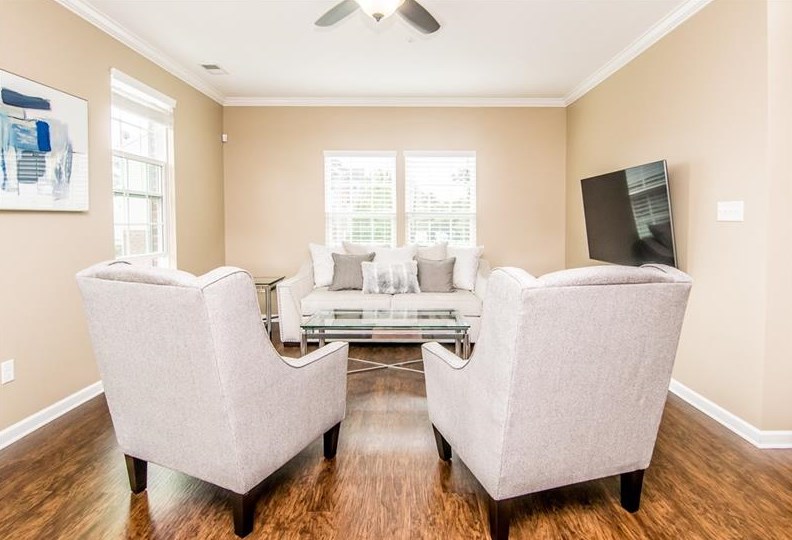 504 Pointe View Dr, Seven Fields PA  16046-8906 exterior