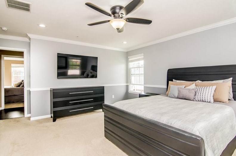 504 Pointe View Dr, Seven Fields PA  16046-8906 exterior