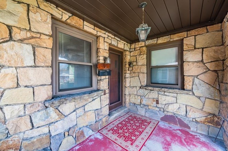 903 Wylie Ave, Jeannette, PA 15644