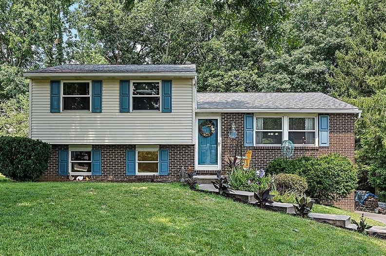231 Wineberry Dr, Cheswick, PA 15024