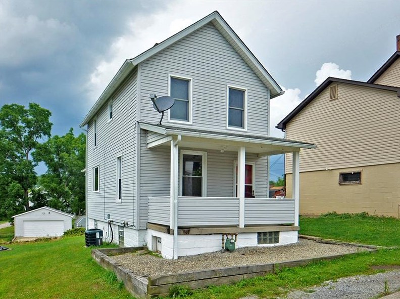 8601 Walnut St, Westmoreland City, PA 15692-1121