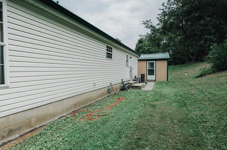 100 Holly St, Indiana PA  15701-8479 exterior