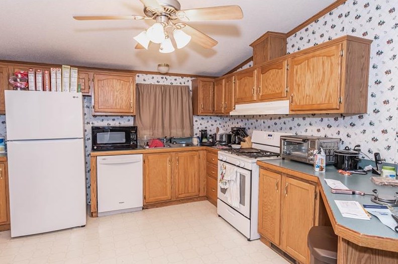 100 Holly St, Indiana PA  15701-8479 exterior