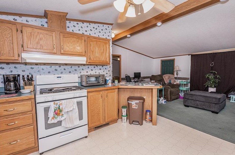 100 Holly St, Indiana PA  15701-8479 exterior