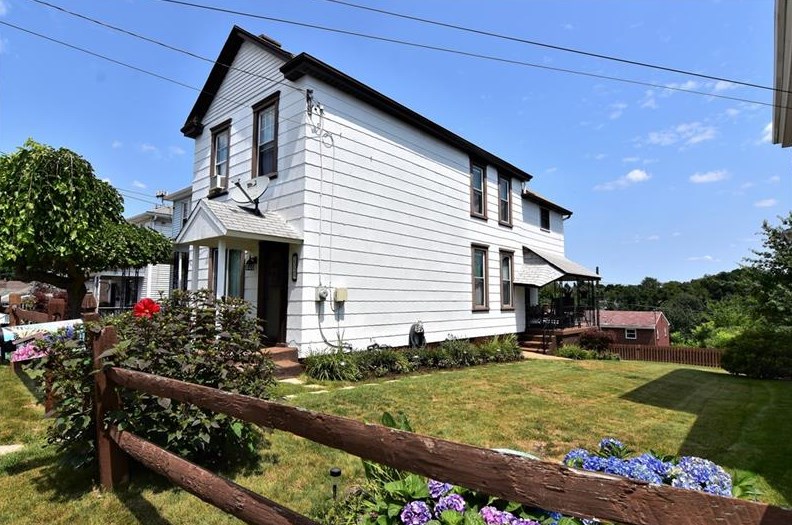 2329 Clinton St, Whitaker, PA 15120