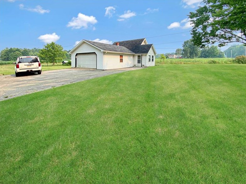 130 Shady Ln, Pulaski, PA 16143