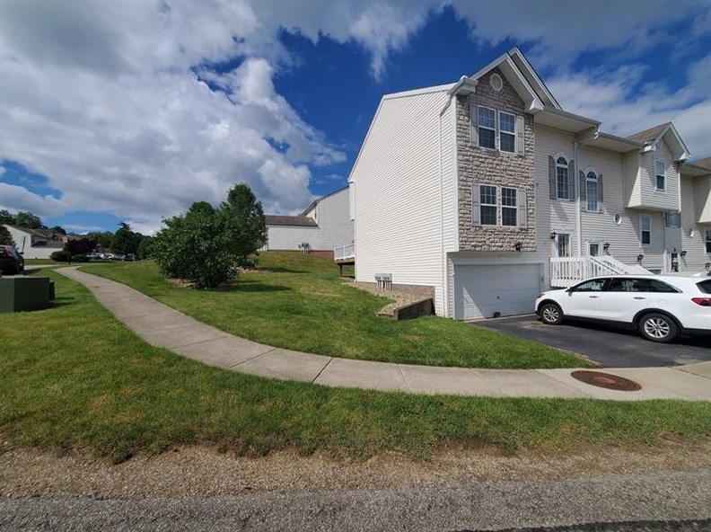 500 Pine Valley Dr North, Imperial, PA 15126