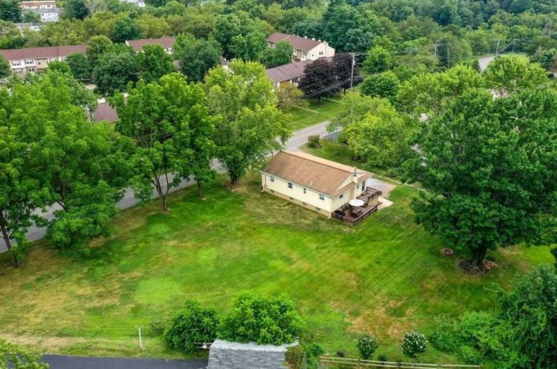 3069 E Bardonner Rd, Gibsonia, PA 15044