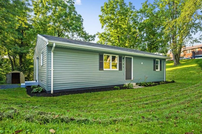 102 Allen Dr, Beaver, PA 15009