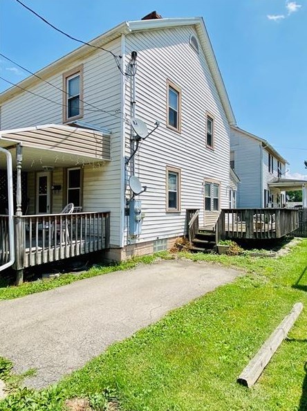 10 Mcnutt St, Houston PA  15342-1803 exterior