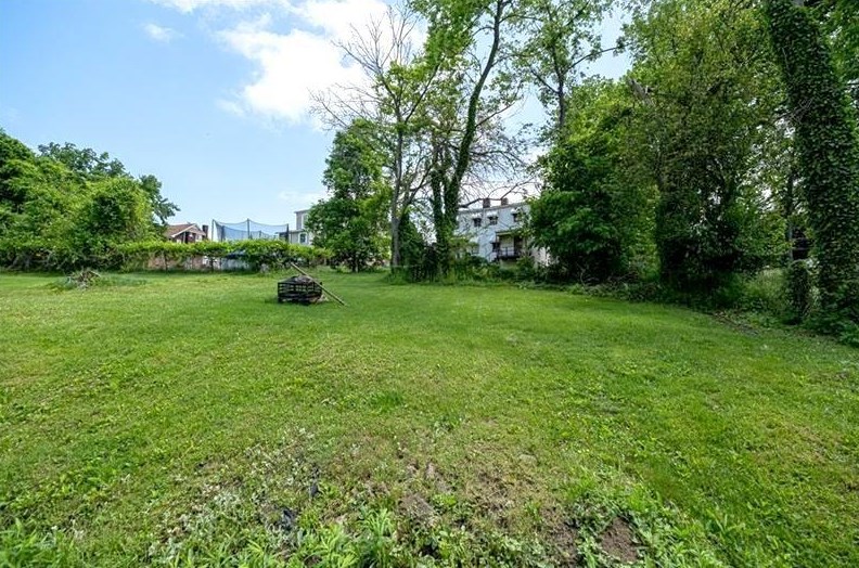 266 Locust Ave, Washington PA 15301-4022 exterior