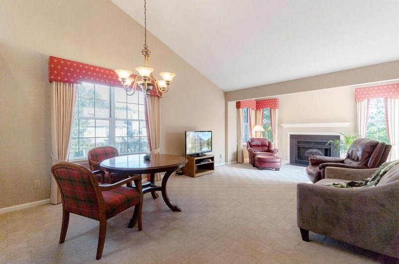 1535 Merion Ln, Oakmont, PA 15139