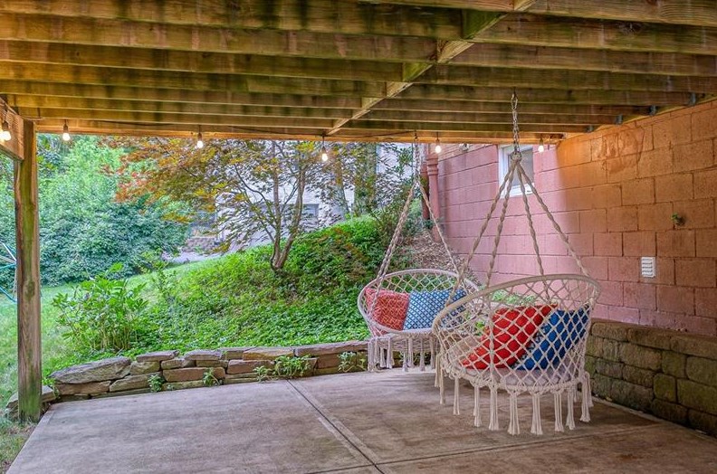 4262 Old New England Rd, Allison Park PA  15101-1534 exterior