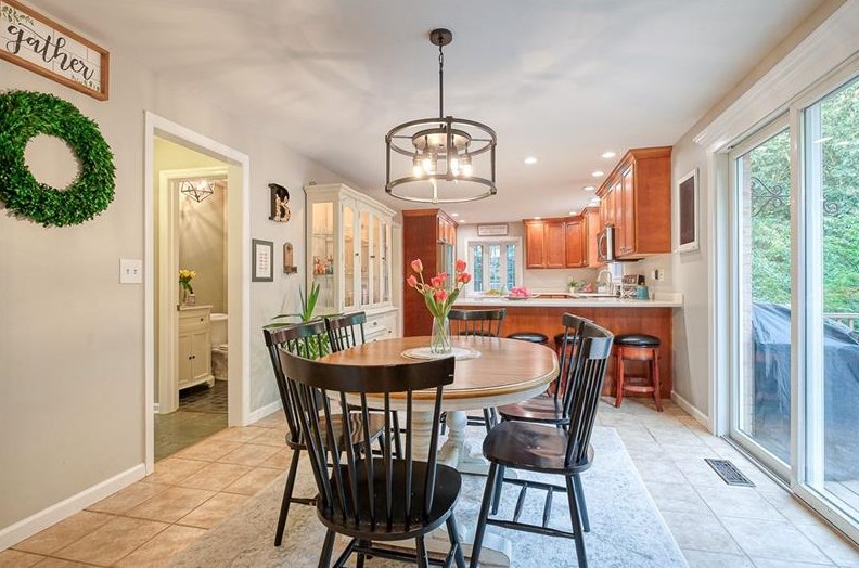 4262 Old New England Rd, Allison Park PA  15101-1534 exterior