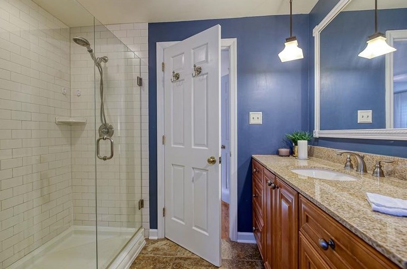 4262 Old New England Rd, Allison Park PA  15101-1534 exterior