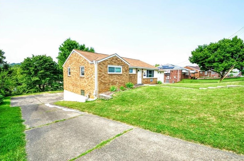 1516 Gilmore Dr, Jefferson Hills, PA 15025