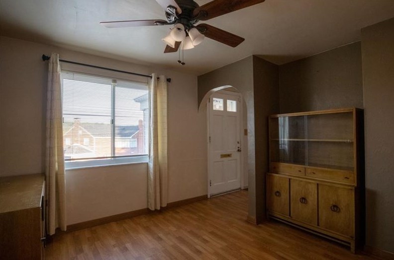 1022 Porter St, Mckeesport, PA 15132-1647