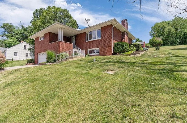 1260 Henderson Ave, Washington, PA 15301