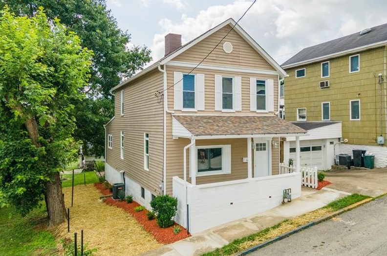 311 8th St, Monongahela, PA 15063