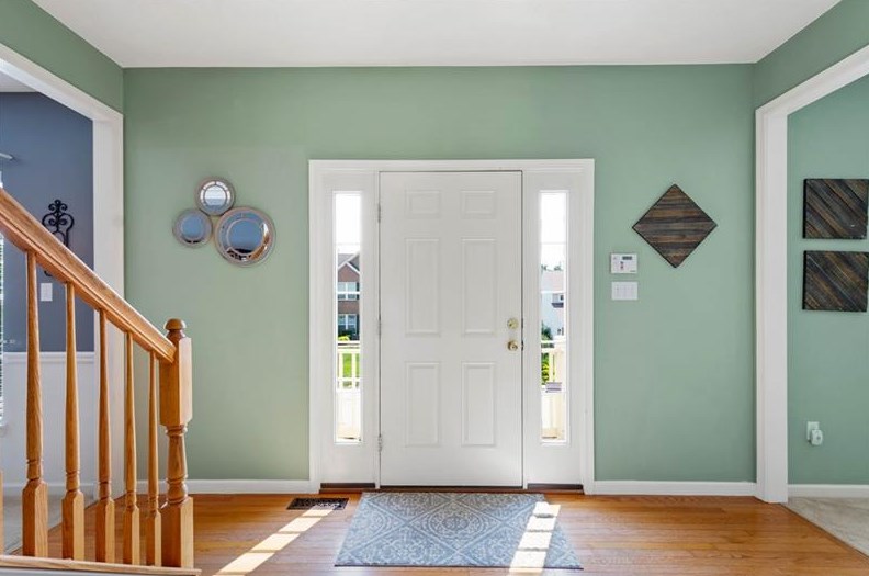 210 Pineview Dr North, Canonsburg, PA 15317