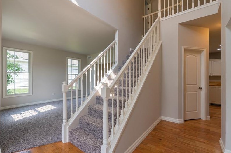 1523 Lori Ln, Hermitage, PA 16148