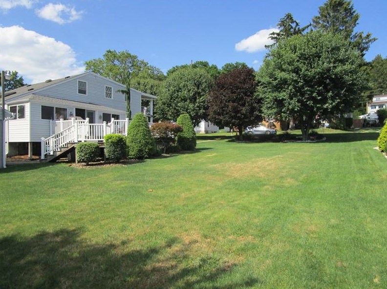 1700 Vermont Ave, McKeesport, PA 15131