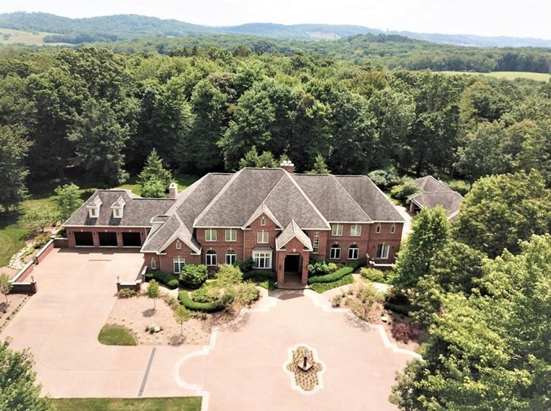 289 Myoma Rd, Seven Fields, PA 16046-2115