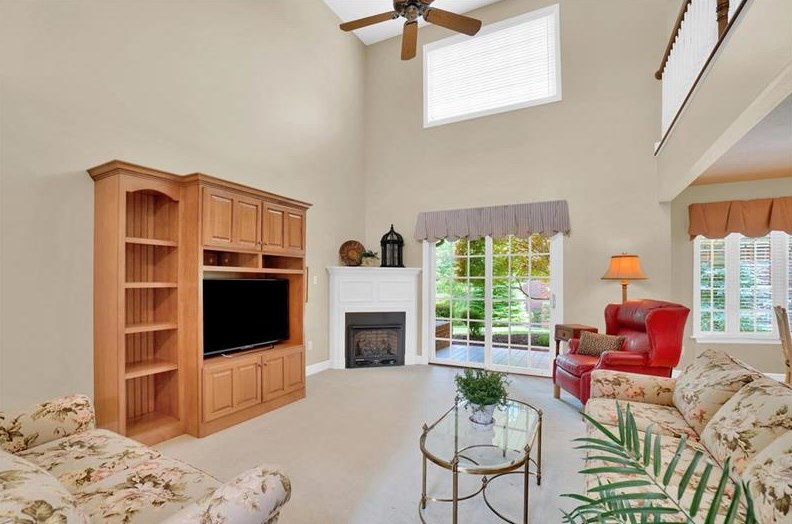 213 Victoria Ln, Canonsburg, PA 15317