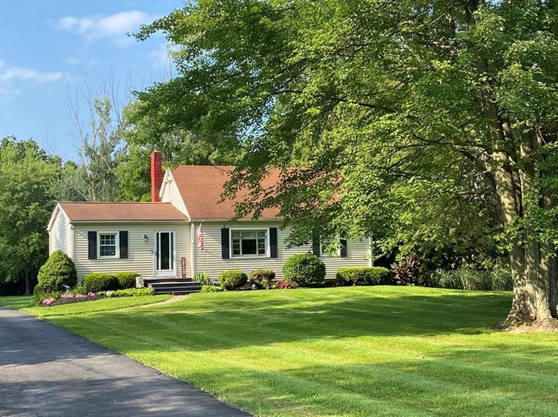 5917 E State St, Hermitage, PA 16148