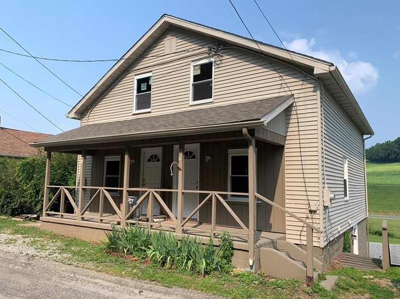 17 - 19 Meriage St, Mc Donald, PA 15057