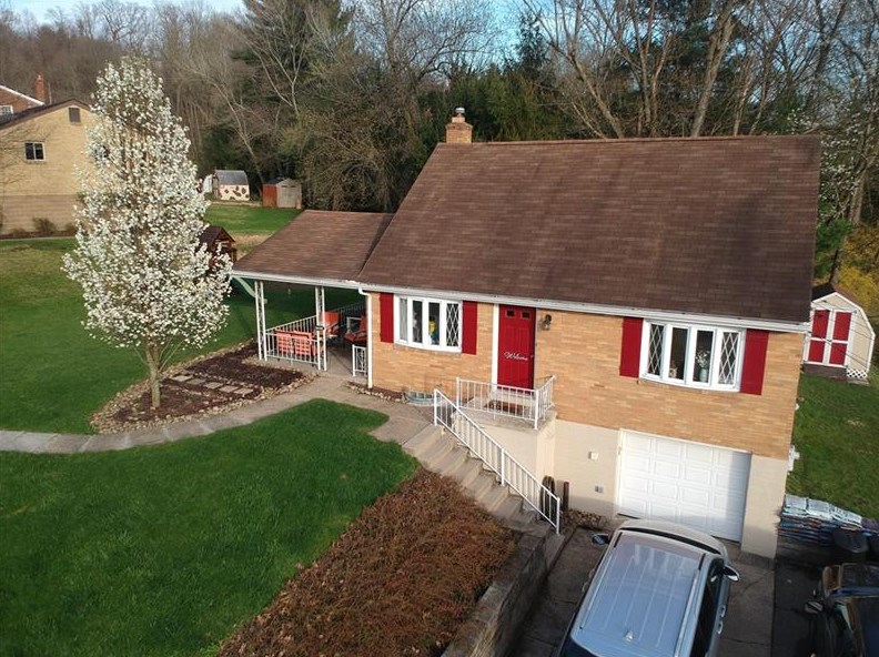 102 Blaze Dr, Glenshaw, PA 15116