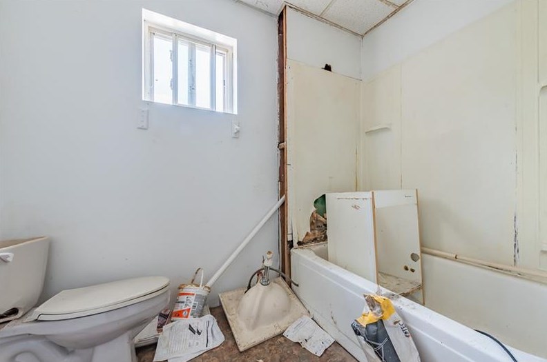 147 Church St, Washington PA 15301-4302 exterior