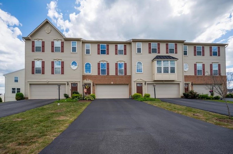 376 Sunrise Dr, Collier Township, PA 15106-6500