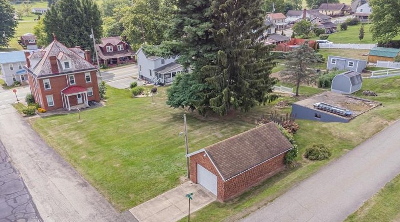 2819 Main St, Beallsville, PA 15313