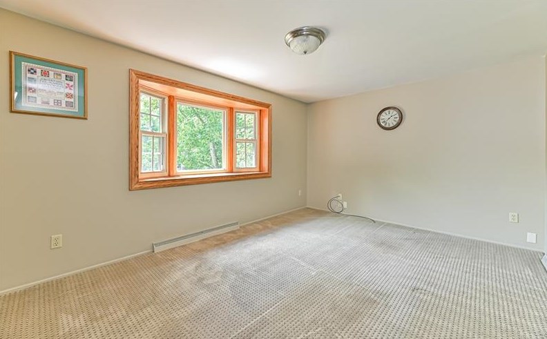 4304 Winchester Dr, Allison Park PA  15101-2199 exterior