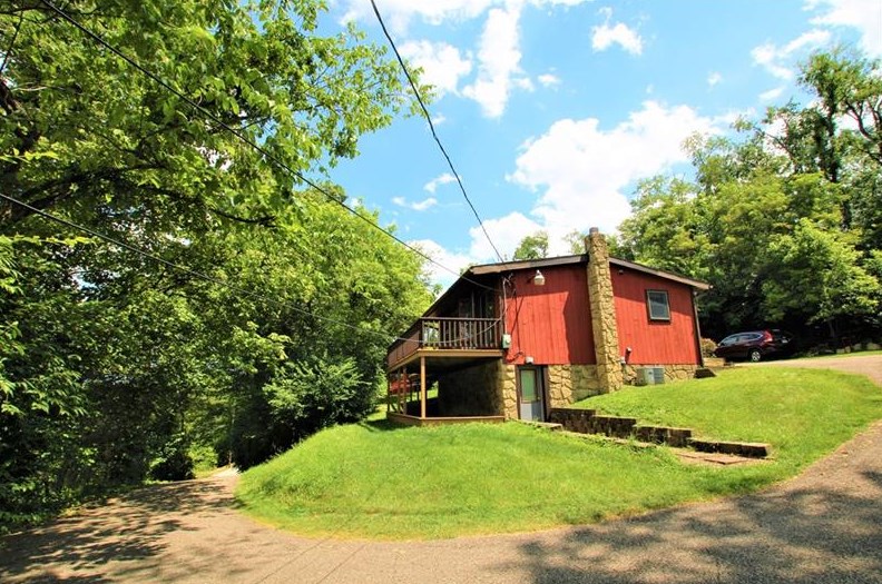101 Baldwin Road Extension, Collier Township, PA 15106