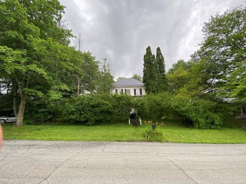 1118 E Main St, Conneautville, PA 16406