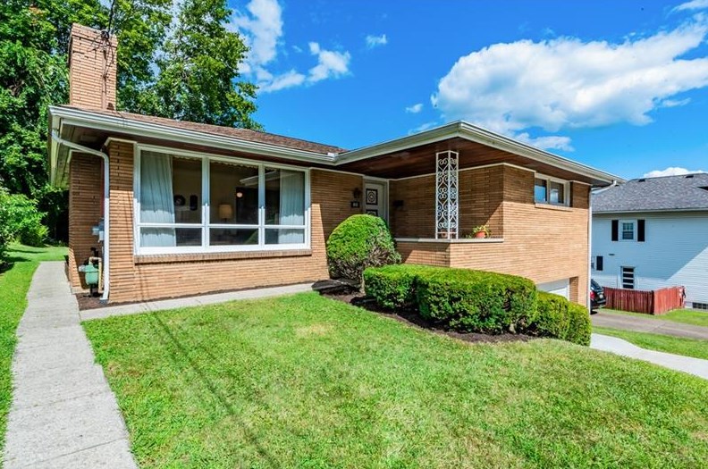 811 Green St, Greensburg, PA 15601-4127