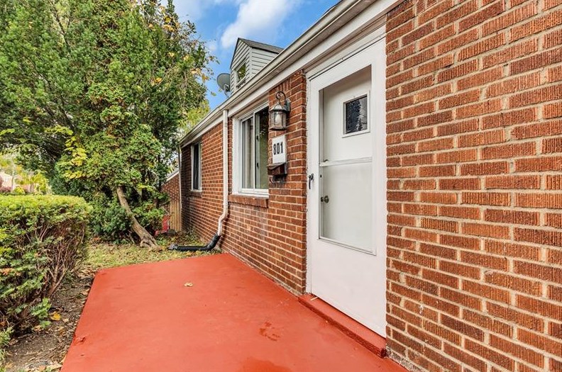 801 Pittsburgh Mckeesport Blvd, North Versailles, PA 15137-1705